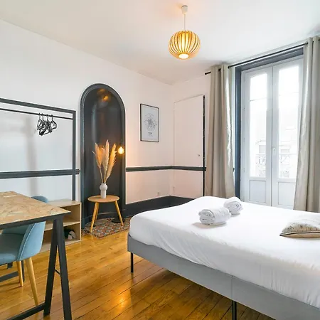 Le Transvaal, Charme Et Modernité à Apartamento