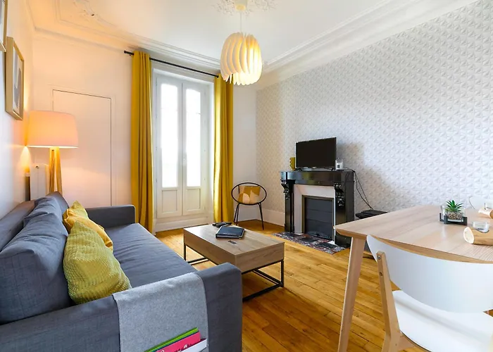 公寓 Le Transvaal, Charme Et Modernite A 第戎